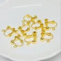 Dettaglio di clip per orecchie a spirale dorate regolabili per gioielli fai-da-te - Oro