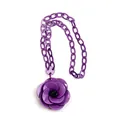 Collar de acrílico morado con colgante de flor de camelia y cadena de eslabones gruesos - Collar de Flores de Camelia Púrpura (XL00036)