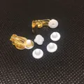 Convertidores de pendientes dorados de clip con almohadillas de silicona blanca - Almohadillas para los Oídos Estándar / Transparente