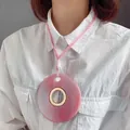 Collar de colgante redondo de acrílico rosa jaspeado con anillo dorado y cordón trenzado - Colgante de Anillo Rosa Piedra (XL00026)