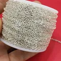 Detalle de un rollo de cadena en O plateada para la creación de joyas DIY - Estilo J2 (Ancho 2.1) / Plateado