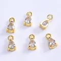 Makro-Detail von sechs 14k Gold-Tropfenanhängern mit Zirkonia für DIY-Schmuckherstellung - 18K Goldplattiert (Z114)