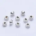 Distanziatori in metallo argento lucido per gioielli fai-da-te su fondo in tessuto - 4mm / Argento (Ritenzione del Colore)