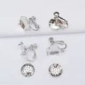 Dettaglio clip per orecchini a vite argentati con base rotonda per creazione gioielli - Placcato Platino Con Occhiello (A82)