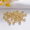 Espaciadores de rueda cóncavos bañados en oro 14k para joyería DIY sobre tela blanca - Modelo M81 (4mm) / Bañado en Oro de 14K