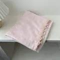 Bufanda japonesa de algodón y lino rosa claro con ribete de encaje floral para mujer - 180*90CM / Rosa