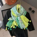 Pañuelo ligero de algodón y lino con flores y borlas para playa y viajes de verano - 180x90cm / Rosa Tricolor Verde