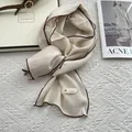 Écharpe en lin minimaliste beige avec bords contrastés marron et texture naturelle - 170x45cm / Blanc Cassé