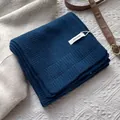 Bufanda clásica azul oscuro de 100% pura lana con bordes acanalados para el invierno - Azul marino