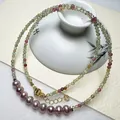 Collier en tourmaline multicolore avec perles lavande et fermoir réglable en or - Style Perle Violette