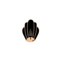 Dettaglio della spilla in smalto nero e oro stile Art Déco a forma di conchiglia - Conchiglia Oro Nero