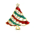 Dettaglio di una spilla a albero di Natale dorata con smalto rosso e verde e 16 zirconi - Stile Oro (K1141金)