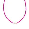 Collana minimalista con perline di cristallo rosso rosa e una perla d'acqua dolce bianca - Stile Perline Sfaccettate Rosso Rosa con Perla