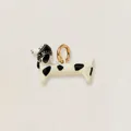 Ciondolo a forma di bassotto in smalto dipinto a mano con macchie nere e anello d'oro - Ciondolo Cane Fazzoletto