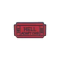 Rode emaille speld in filmticketstijl met tekst Hell Admit One en zwarte metalen rand - HELL ADMIT ONE Stijl / Rode Hell Stijl (C2011-1)