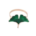 Servilletero de hoja de ginkgo con aro de metal dorado y adorno de esmalte verde - Estilo Anillo Dorado Hoja Verde (Z1033-3)