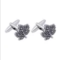 Gemelli a foglia d'acero vintage in argento con venature dettagliate e finitura retrò - Motivo a Foglia di Acero (B1347)