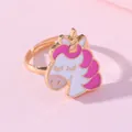 Bague licorne dorée réglable pour enfants avec détails en émail rose et blanc - Tête de Licorne Rose Blanche (E1209-11)