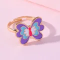 Bague dorée réglable pour enfant avec un papillon coloré en émail violet et brillant - Papillon Coloré (E1209-16)