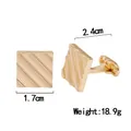 Manschettenknöpfe für Herren mit Maßen 1,7x2,4cm und einem Gewicht von 18,9g im Detail - Quadratischer Diagonalstreifen-Stil / Gold (B1392)