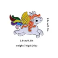 Broche de esmalte de unicornio alado con corona plateada y detalle de cola arcoíris - Unicornio Alado Con Corona (C2287)