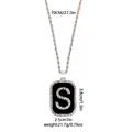 Collar hip hop con colgante rectangular negro letra S con diamantes y cadena de plata - Letra S