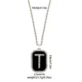 Collar hip hop con colgante rectangular negro, letra T y detalles de pedrería - Letra T