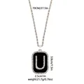 Collar hip hop rectangular con colgante letra U y diamantes negros en cadena plateada - Letra U