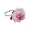Servilletero de flor rosa con anillo de metal plateado y pétalos de seda realistas - Rosa Rosa (Z1322-5)