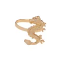 Anillo de dragón chino dorado con detalles de escamas en un diseño clásico en forma de S - Forma de Dragón (Z1324-1) / Dorado
