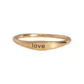 Minimalistischer Goldring mit breiter Schiene und Love-Gravur im modernen Modestil - Love (R1262) / Gold