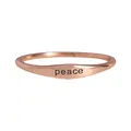 Minimalistischer Ring in Roségold mit feiner peace-Gravur auf dem schmalen Band - Peace (R1262) / Roségold