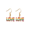 Pendientes dorados con colgantes LOVE de arcoíris para un estilo alegre y moderno - Estilo Arcoíris Letra LOVE (F1429) / Multicolor