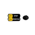 Pin esmaltado de batería Stay Positive en amarillo y negro para accesorios de ropa - Estilo Stay Positive (C2772-4)