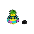 Broche en émail d'ananas avec lunettes étoiles et bouée violette pour vêtements - Style Lunettes de Soleil Étoile et Bouée Tricolore(C2674-2)