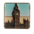 Broche carrée Londres Big Ben avec cadre en métal doré et revêtement en émail vintage - Big Ben Londres