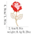 Detaillierte Größenangaben der rot-rosa Rosenbrosche mit Maßen und Gewichtsanzeige - Rosa Verlauf Weißes Blatt (C3077-2)