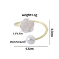 Rond de serviette doré avec rose blanche en résine et perle, poids de 7,6g - Style Fleur Rose de Perle (Z1050-2)