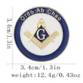 Spilla massonica in smalto blu con logo dorato Ordo Ab Chao e diametro di 3,4 cm - Stile Circolare Blu Bianco (C3192-3)