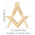 Broche maçonnique dorée épinglette avec équerre et compas taille 2,4cm par 2,1cm - Style de Symbole Doré (C3249-3)