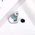 Cartoon Eisbär Emaille Pin mit buntem Pullover und Schmetterlingsverschluss hinten - Weißer Eisbär Stil mit bunt gemustertem Pullover (CZ0712-2)