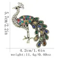 Broche de pavo real vintage con cristales de 5,7cm por 4,2cm y un peso de 11,4g - Estilo Pavo Real (C3382)