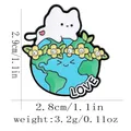 Pin's en émail terre de dessin animé avec chat blanc et fleurs en strass accessoire - Chat Amour de la Terre