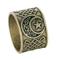 Vintage bronze napkin ring featuring crescent star motif and green enamel finish - Retro Star Crescent Pattern Style (Z1361-4)