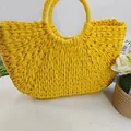 Borsa tote a mezzaluna intrecciata a mano gialla con manici tondi per la spiaggia - Giallo