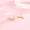 Boucles d'oreilles minimalistes en argent S925 courbées avec zircons dorés brillants - Doré