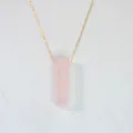 Collier minimaliste en acier inoxydable 14K avec un pendentif rectangulaire en quartz rose - Quartz Rose Quadrilatère