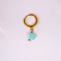 Pendiente de aro en acero chapado oro 14K con colgante de piedra natural azul claro - Estilo de Cuentas de Piedra Irregulares Azul Pálido (33)