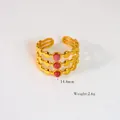 14K vergulde verstelbare ring met drie rode ronde stenen in een elegante vintage stijl - Verstelbaar / R14-Rhodochrosiet