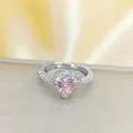Eleganter herzförmiger Ring mit rosa Zirkon, verstellbarem Silberband und Pavé-Details - Silberner Ring Rosa Herz (C195)